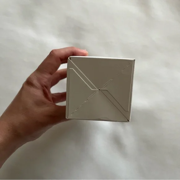 The Ordinary Natural Moisturizing Factors + Inulin Vegan Body Lotion 8.1 Oz NWT - Picture 8 of 15